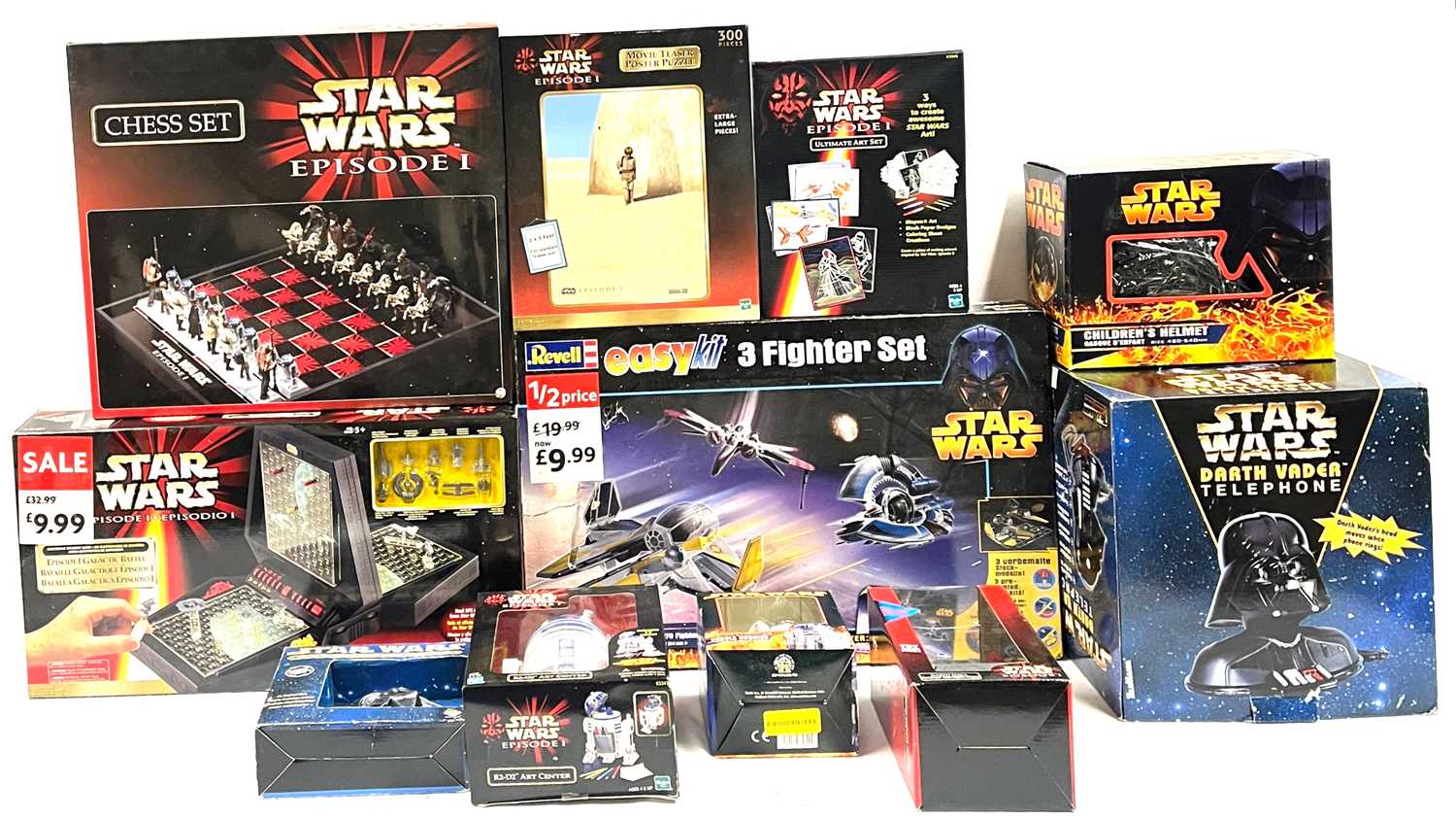 Lot 54 - Large selection of modern Star Wars collectables