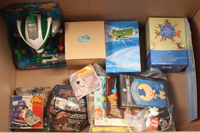 Lot 90 - Mixed Selection of TV & Film Related Items.