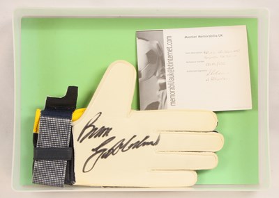 Lot 92 - Bruce Grobbelaar Signed Goalkeeper Glove....