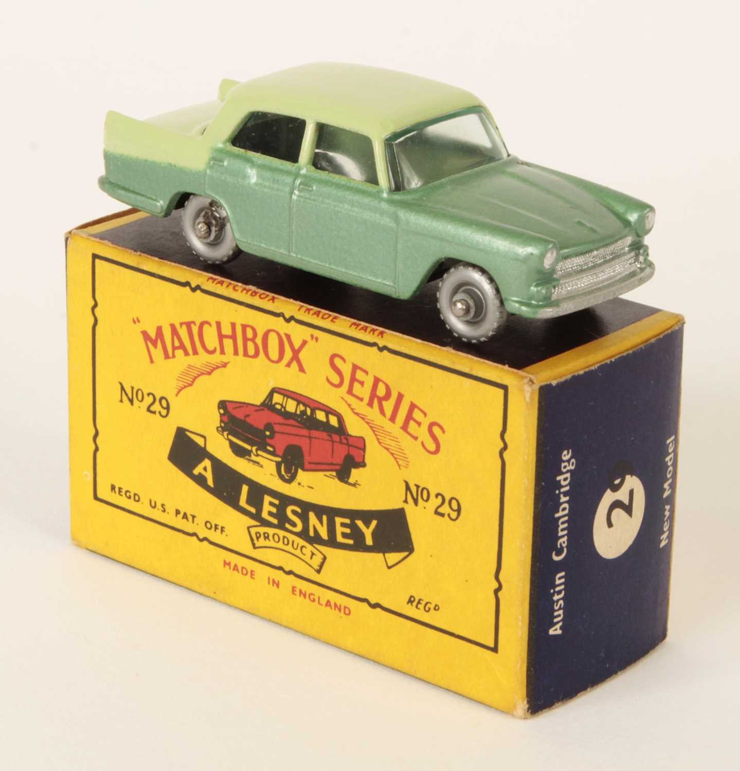 Lot 93 - Matchbox Regular Wheels 29b Austin A55 Cambridge - Stannard Code 2