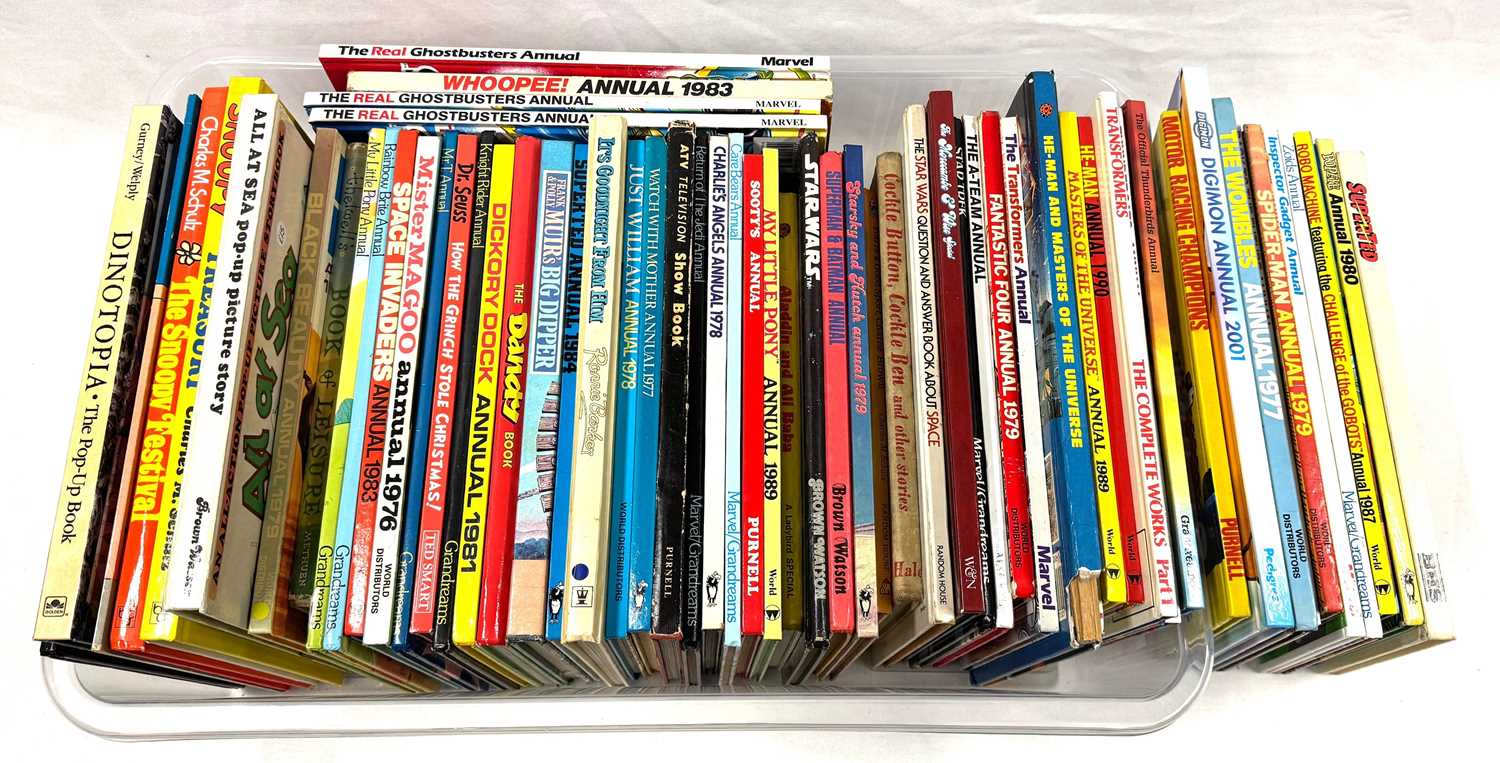 Lot 64 - Large quantity of TV & Film related Annuals and Books. COLLECTION ONLY