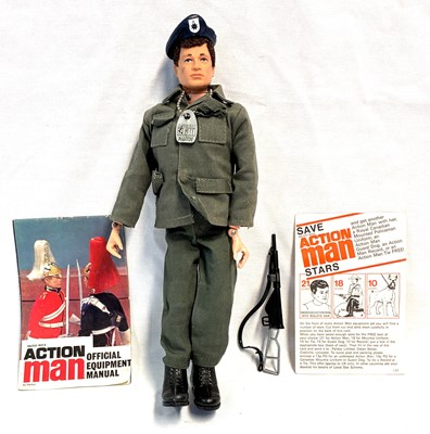 Lot 71 - Palitoy vintage Action Man Action Soldier (1970) Flock Head brown Hair, Box Variant MIB